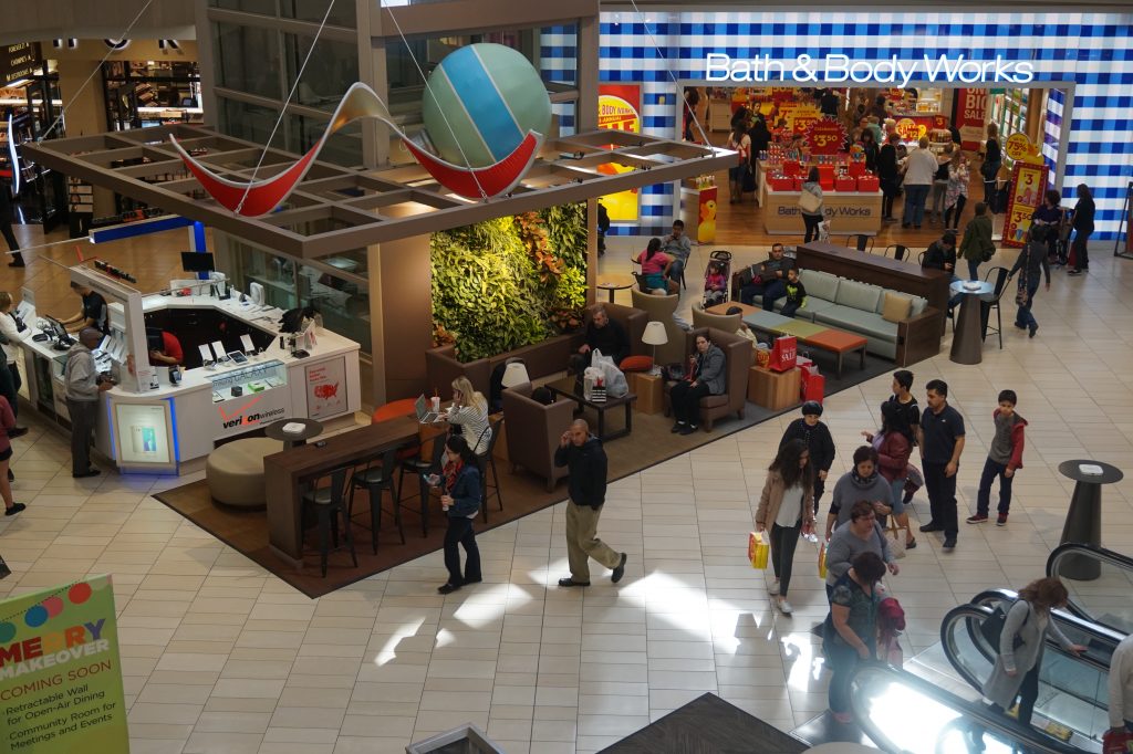 Furniture for Shopping Malls and Retail Environments Villa Hallmark