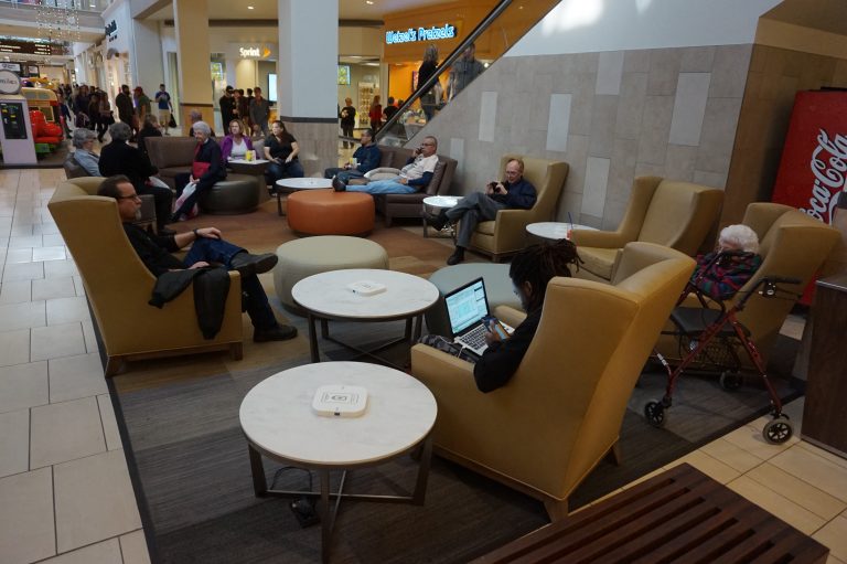 Furniture for Shopping Malls and Retail Environments Villa Hallmark